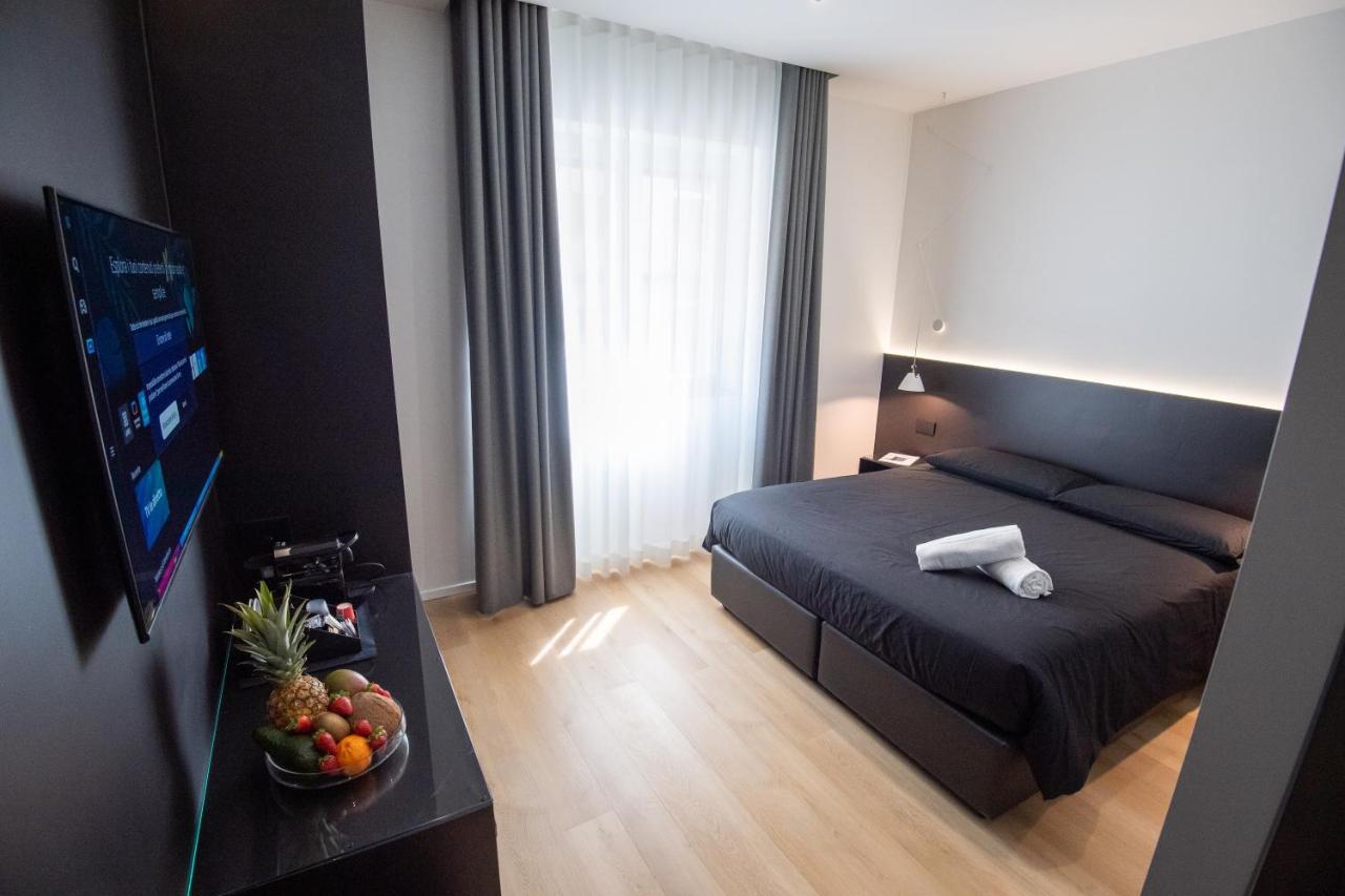 Contemporaneamente 147 - Modern & Comfort Rooms Bari Ngoại thất bức ảnh