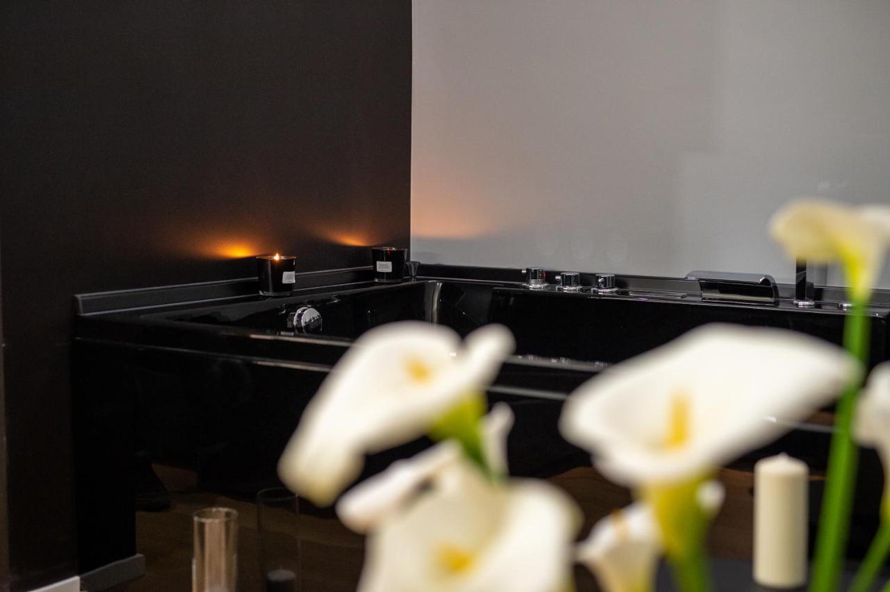 Contemporaneamente 147 - Modern & Comfort Rooms Bari Ngoại thất bức ảnh