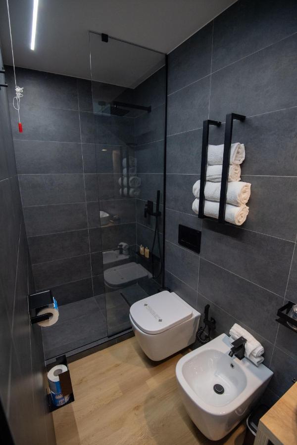 Contemporaneamente 147 - Modern & Comfort Rooms Bari Ngoại thất bức ảnh