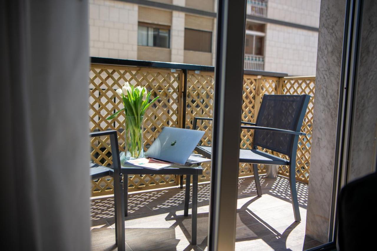 Contemporaneamente 147 - Modern & Comfort Rooms Bari Ngoại thất bức ảnh