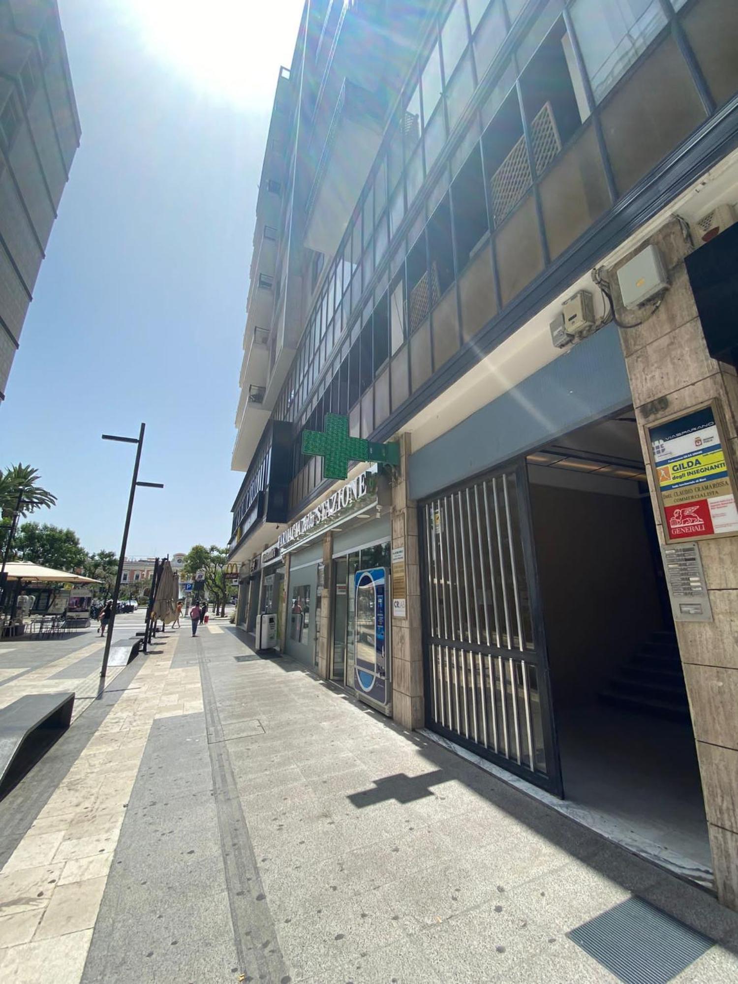 Contemporaneamente 147 - Modern & Comfort Rooms Bari Ngoại thất bức ảnh